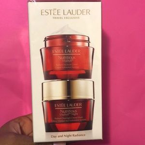 Estée Lauder Nutritious vitality8